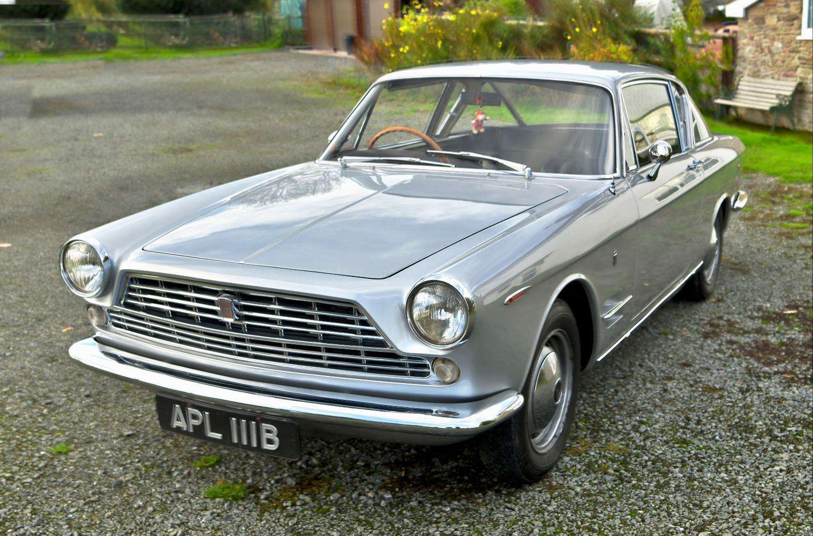 1964 Fiat 2300S Coupe front