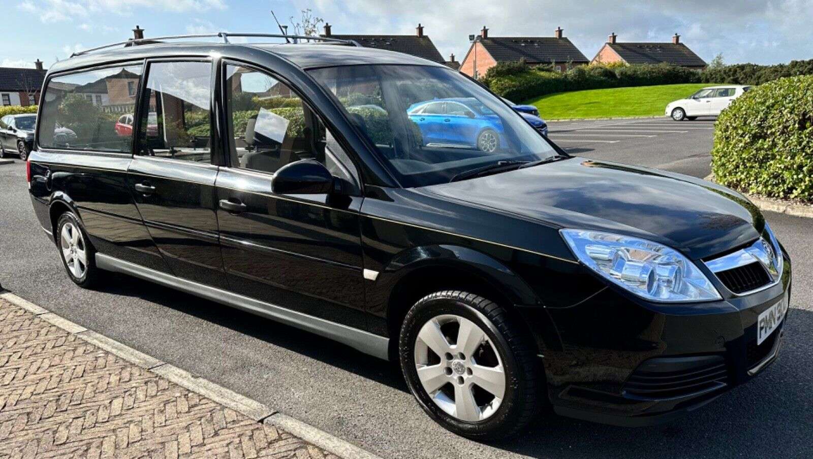 2005 Vauxhall Vectra Hearse 1