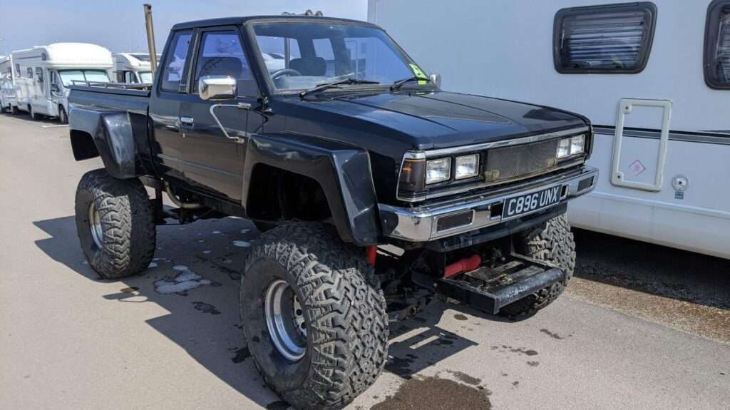 datsun 720 monter pickup front