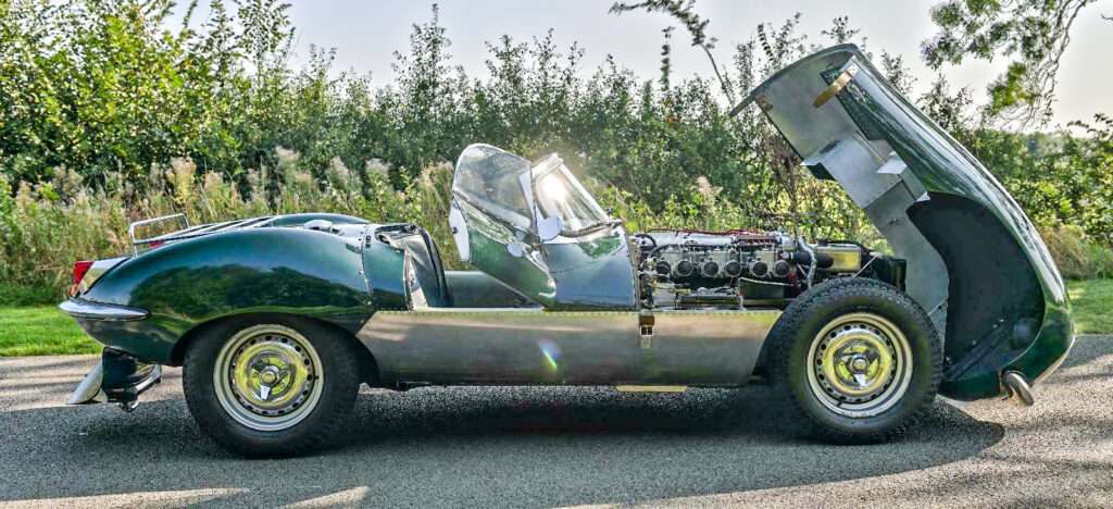 Jaguar XKSS copy side