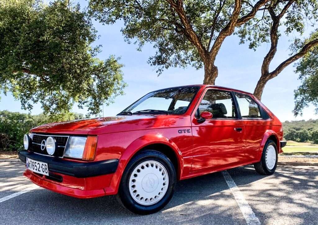 Opel kadett gte mk1 front
