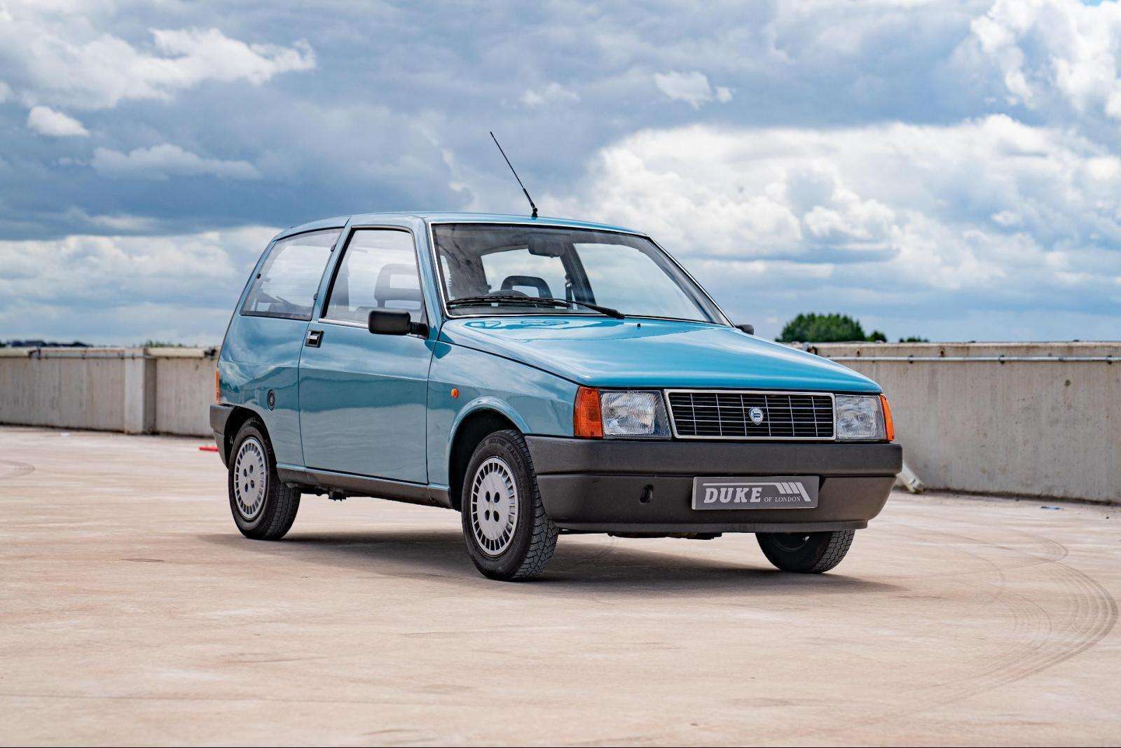 1986 Lancia Y10 Fire front