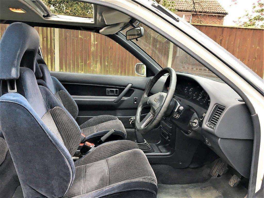 1989 Toyota Corolla 1.6 GTi interior