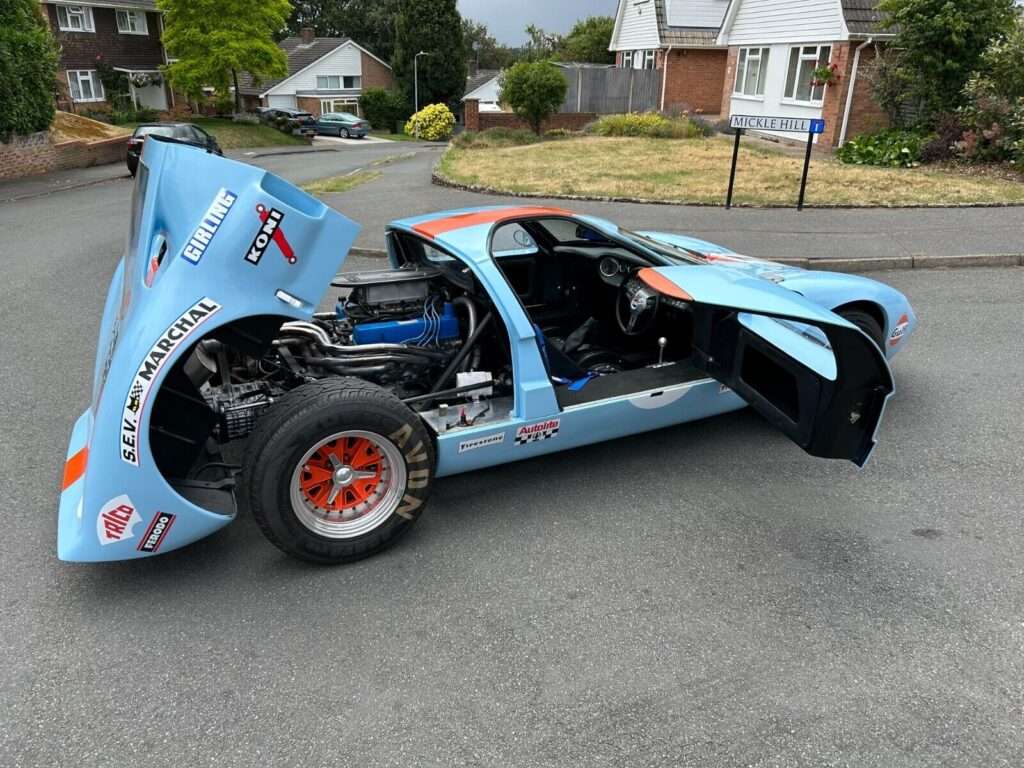 2006 DAX GT40 race car replica side