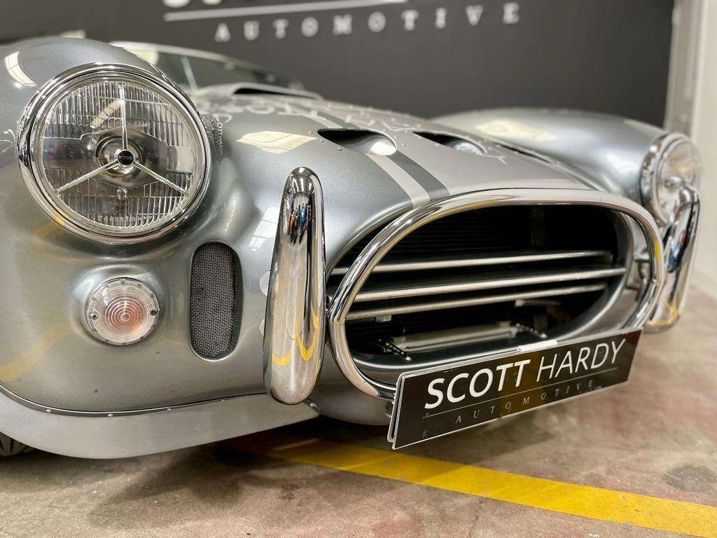 AC Cobra replica AK 427 6.3