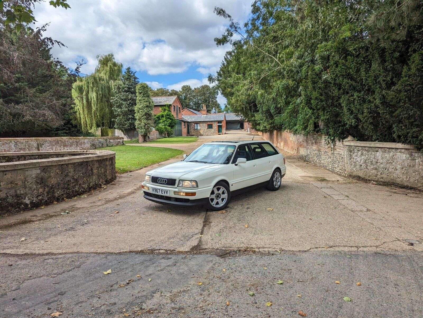Audi S2 Quattro Avant press car front