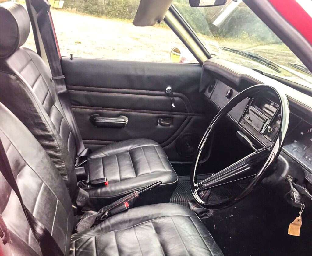 Ford Cortina Mk3 1600 interior