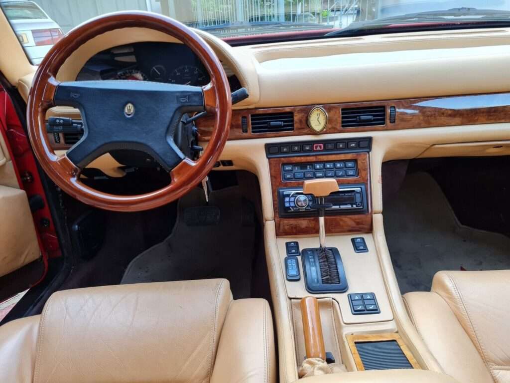 Maserati Ghibli 2.8 twin turbo coupe interior