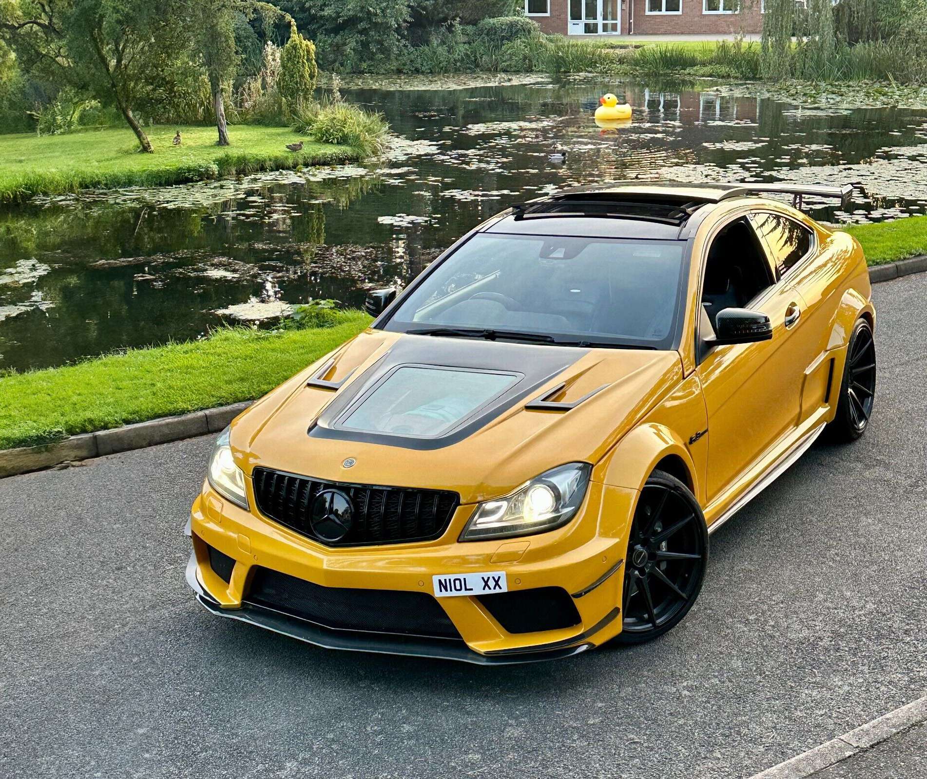 Mercedes C63 AMG W204 one off front
