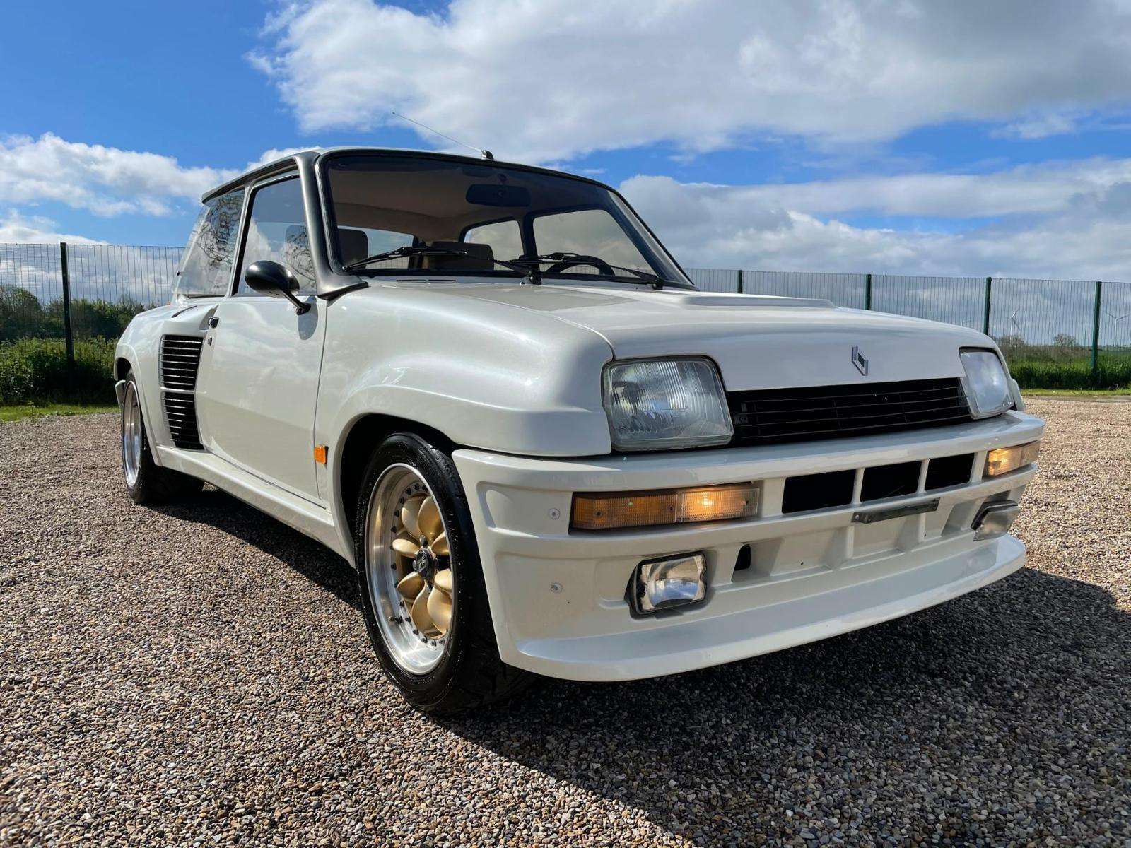 Renault 5 GT TURBO 2