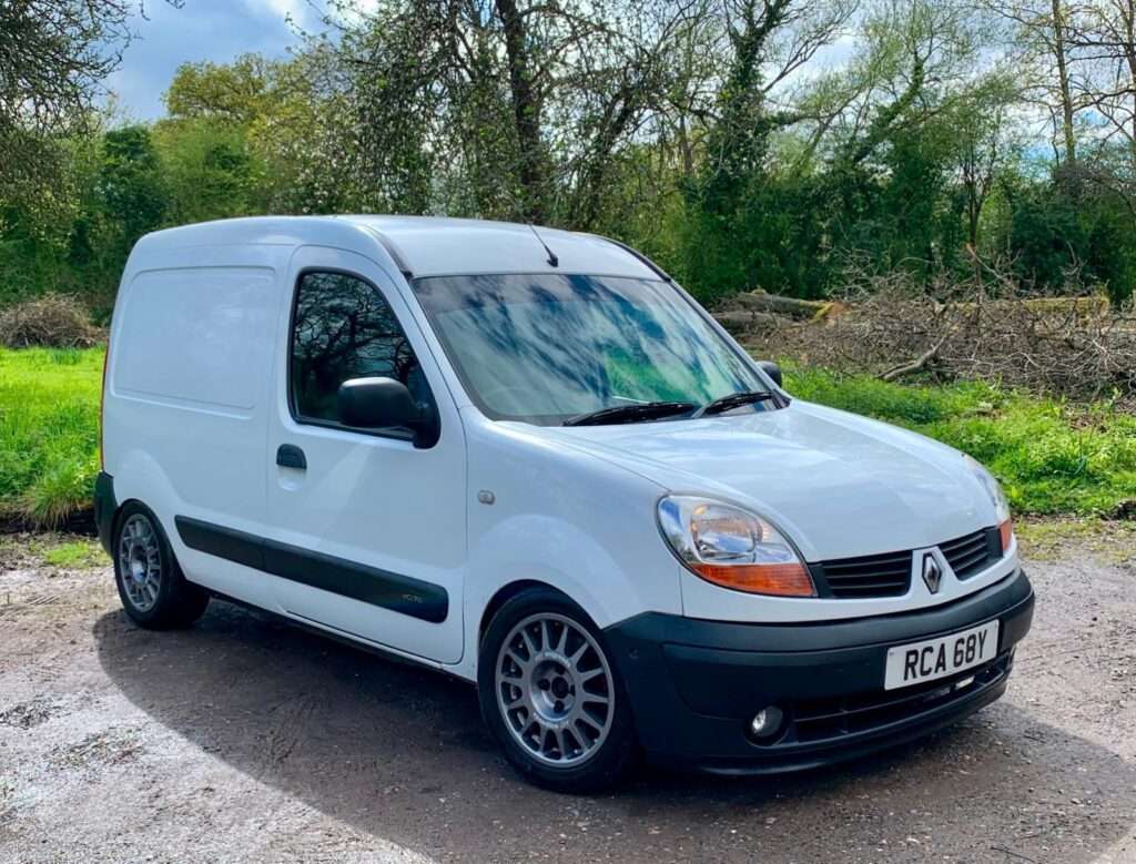 Renault Kangoo 2.0 16v 200bhp Sleeper 1