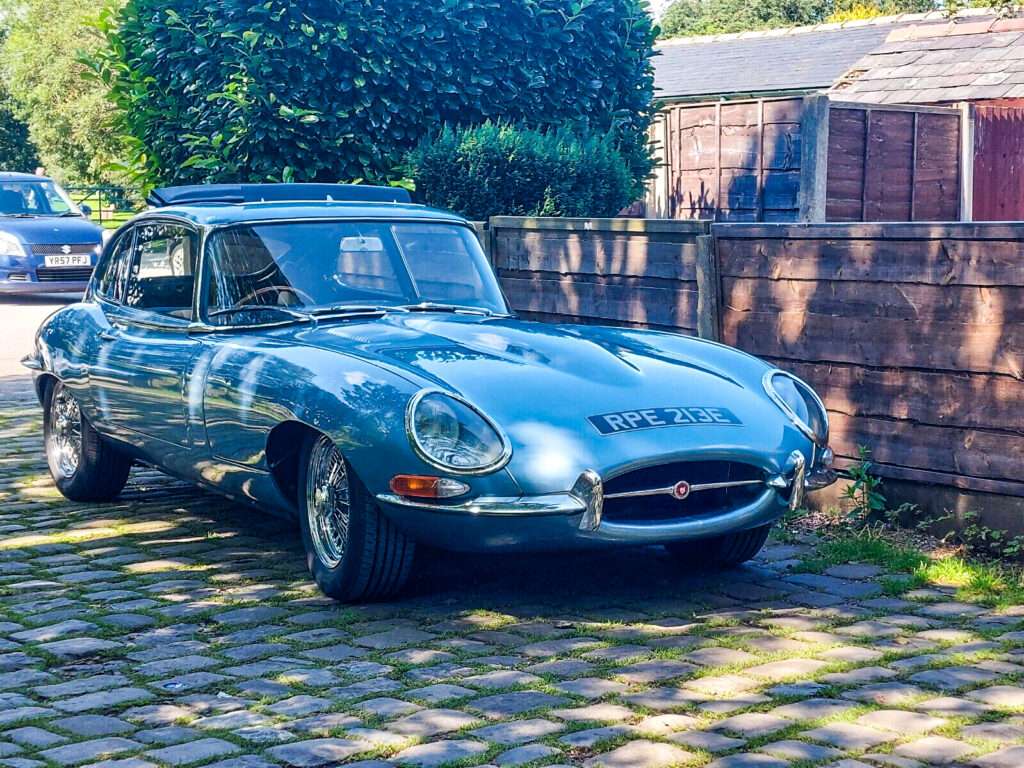 Series 1 Jaguar 2+2 E-Type front