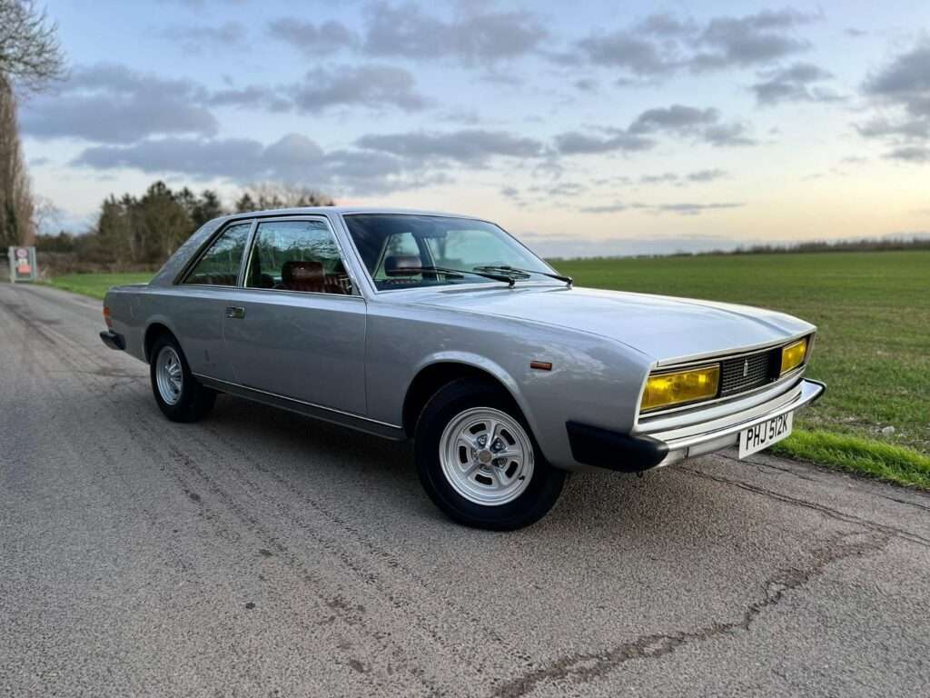 Fiat 130 Coupe Pininfarina 3.2L V6 front