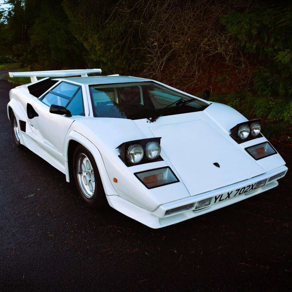 Lamborghini Countach 5000 Qv 2