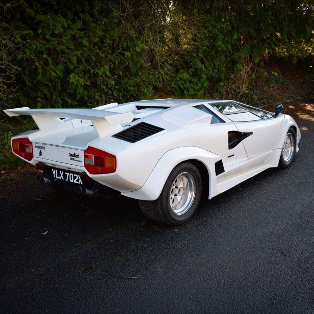 Lamborghini Countach 5000 Qv 3