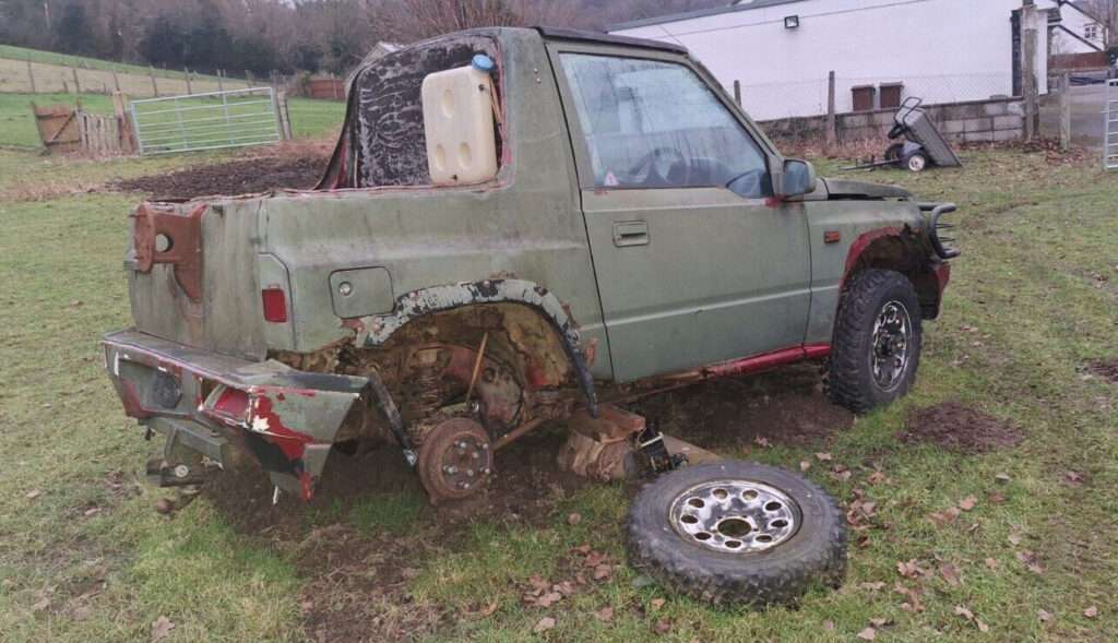 Suzuki Vitara Too Far 3