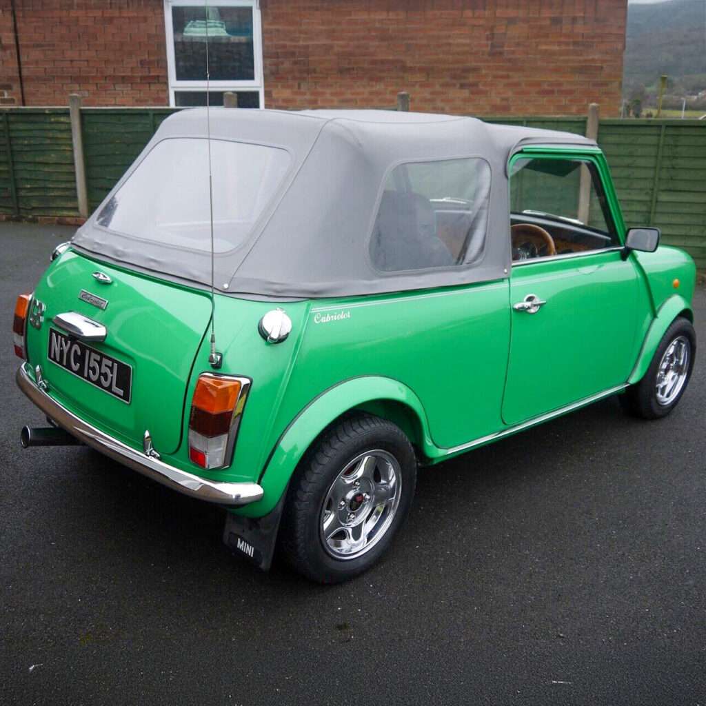 Mini Convertible Morris Minor 2