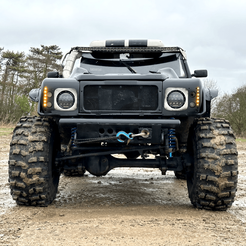 Nissan Patrol Y60 Challenge Race Truck 2