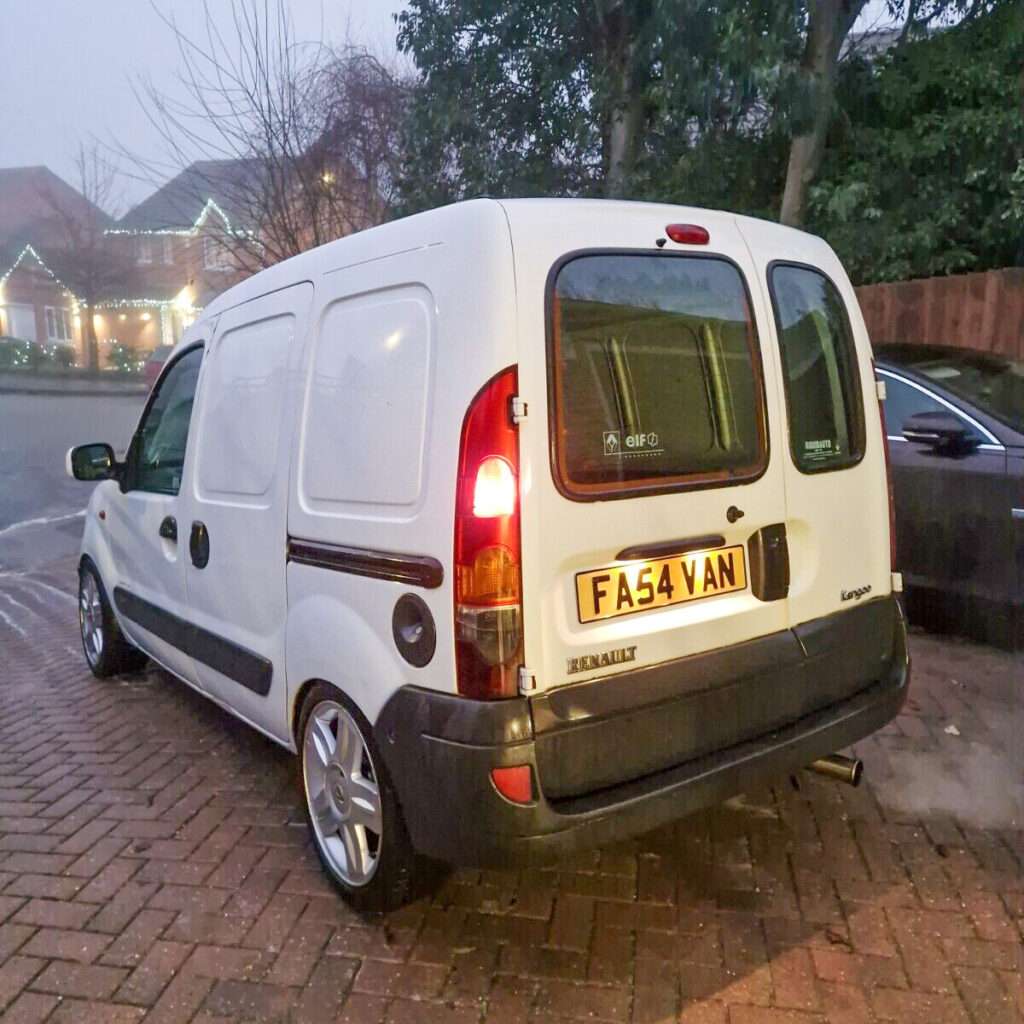 Renault Kangoo Megane 225 Conversion 2