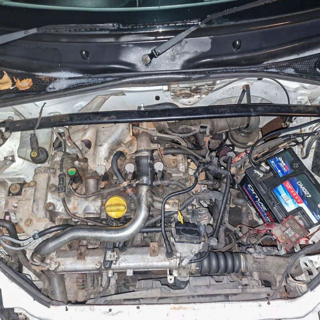 Renault Kangoo Megane 225 Conversion 4