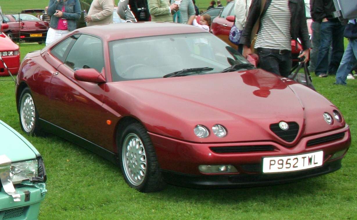 Alfa Romeo GTV and Spider 916