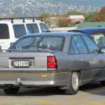 1993 Opel Omega 3000 24V, front three-quarter view