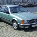 Opel Senator A1 3.0 CD, front three-quarter view