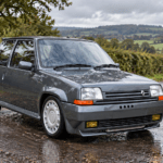Renault 5 GT Turbo Phase 2 on a British country lane