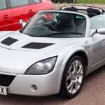 2003 Vauxhall VX220 2.2 viewed from the front