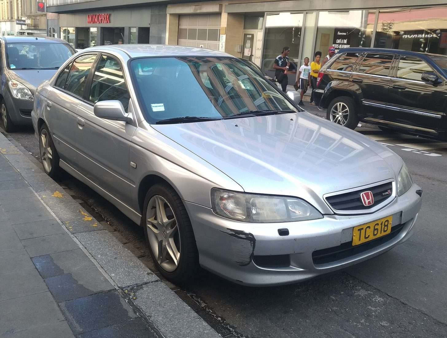 Silver Honda Accord Type R front three-quarter view