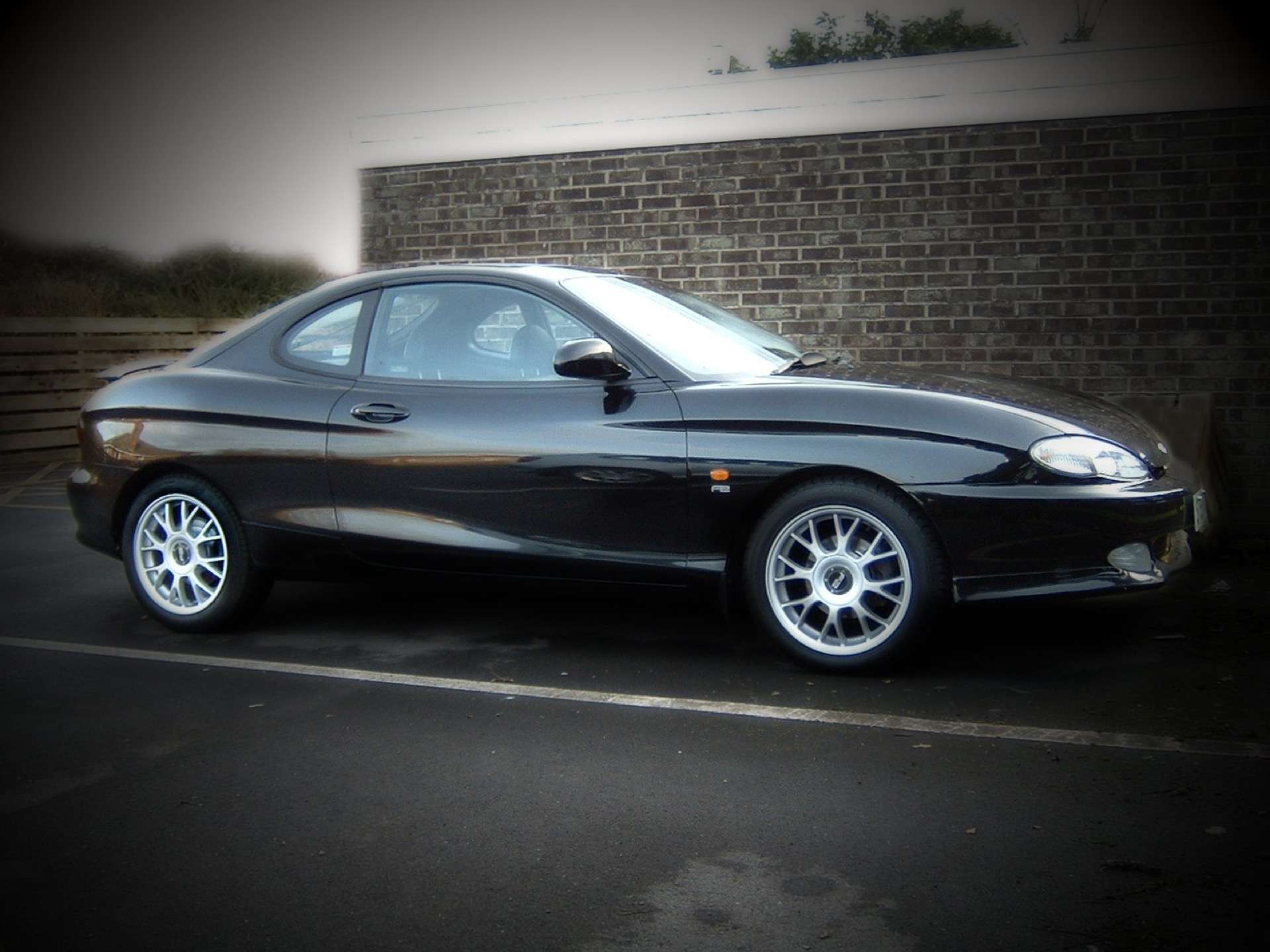 1998 Hyundai Coupé F2