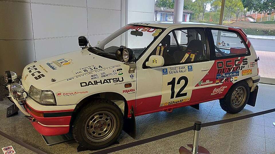 Daihatsu Charade GTti Safari Rally competition car