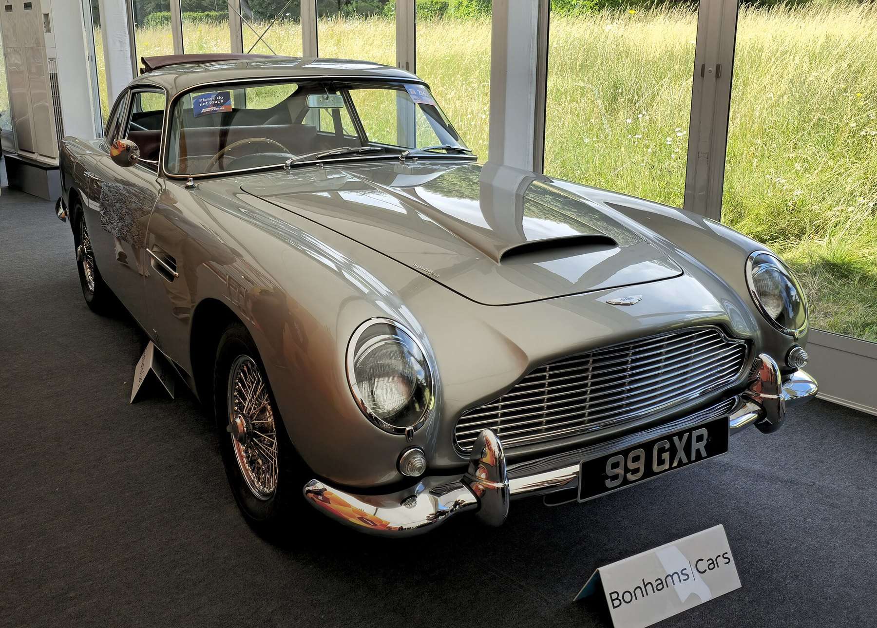 Aston Martin DB5