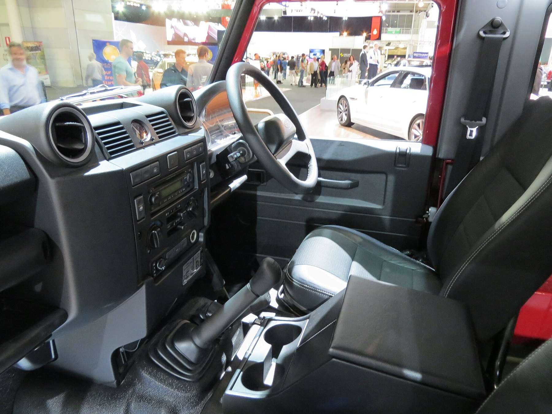 Later classic Defender interior