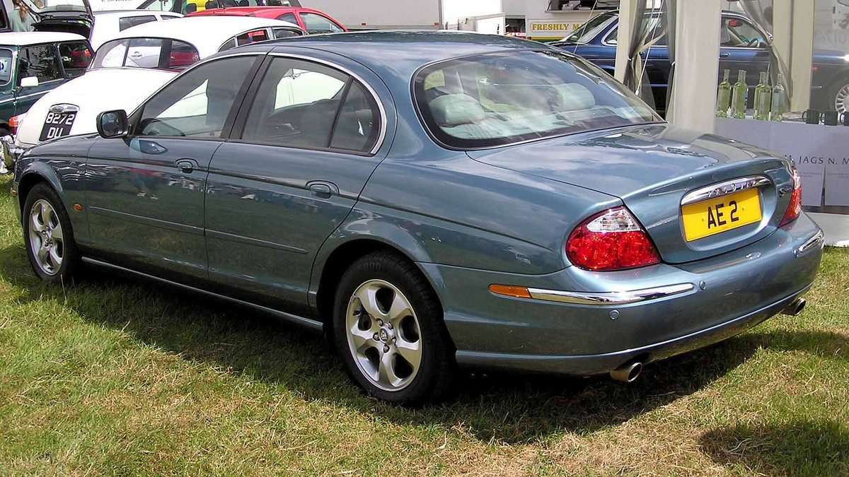 Jaguar S-Type R