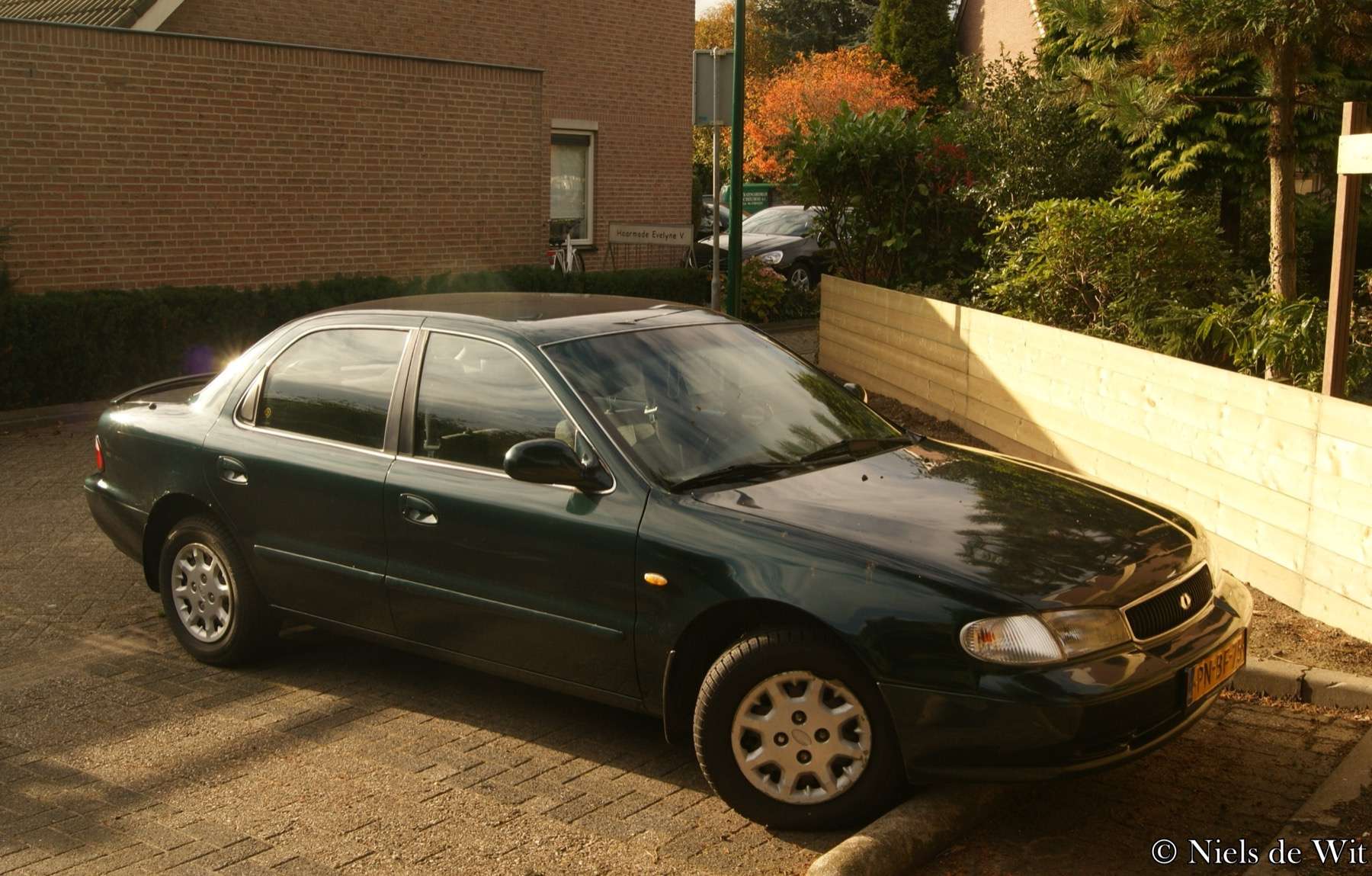Kia Clarus