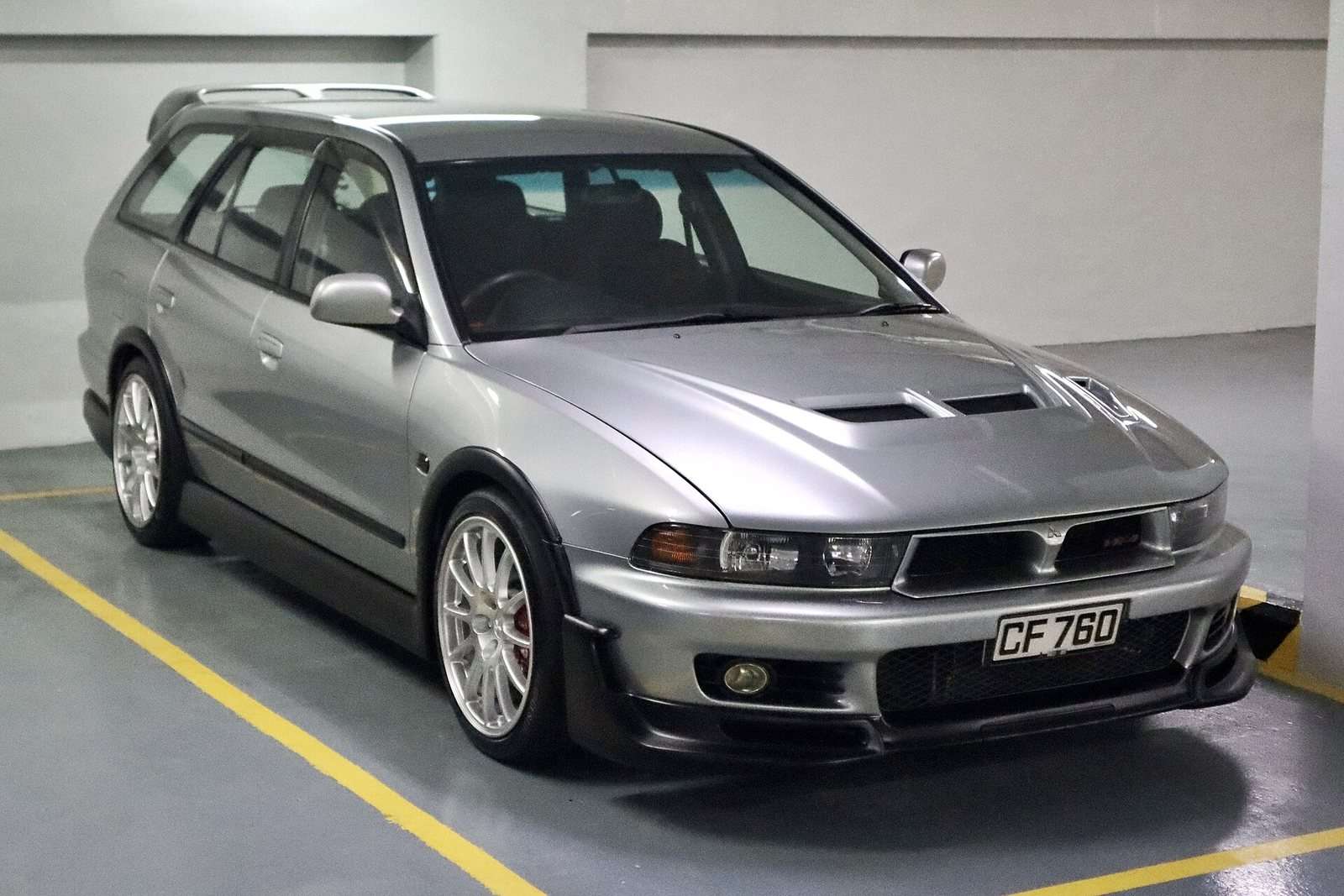 Mitsubishi Legnum VR-4 estate