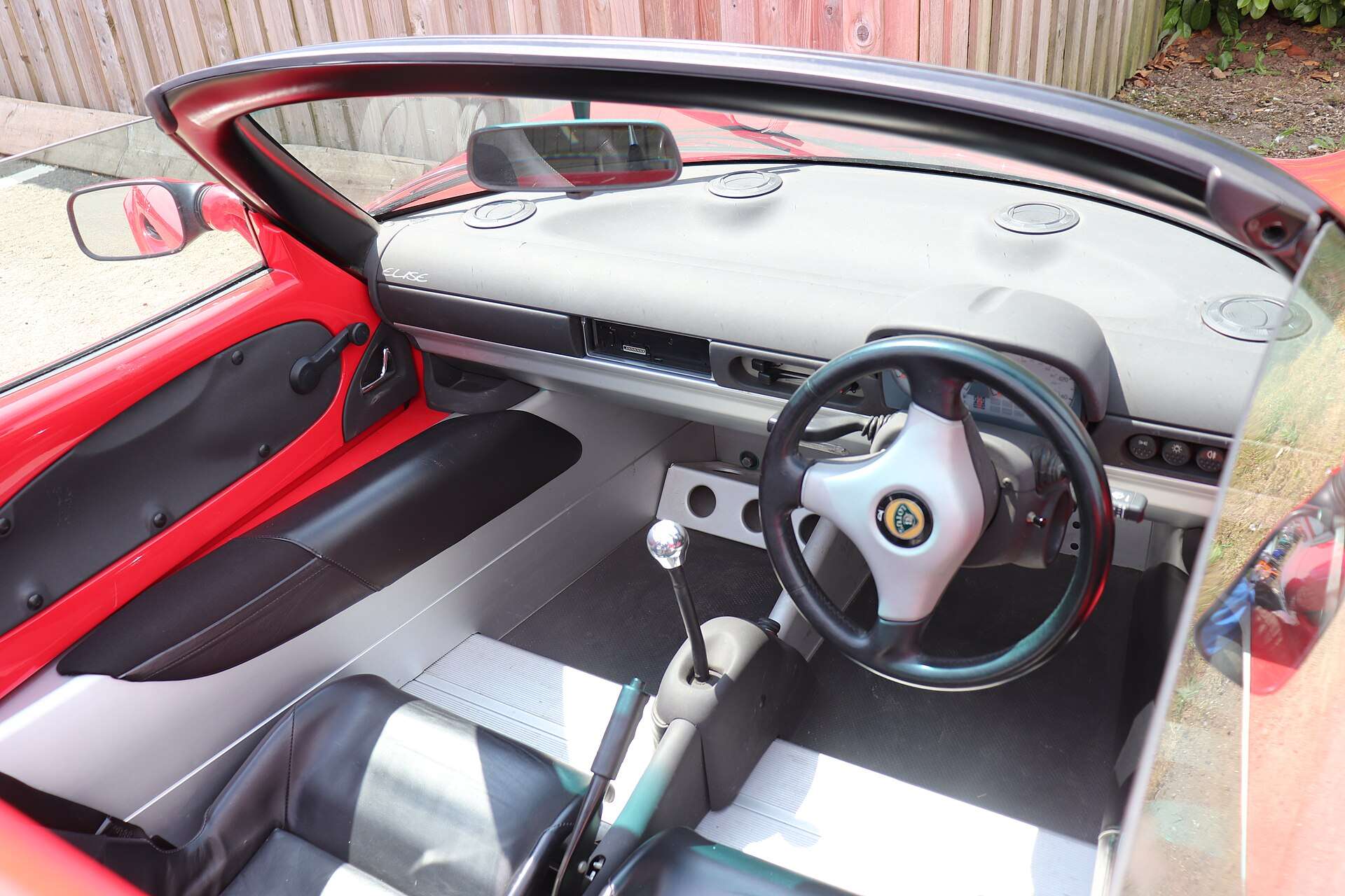 1997 Lotus Elise S1 interior