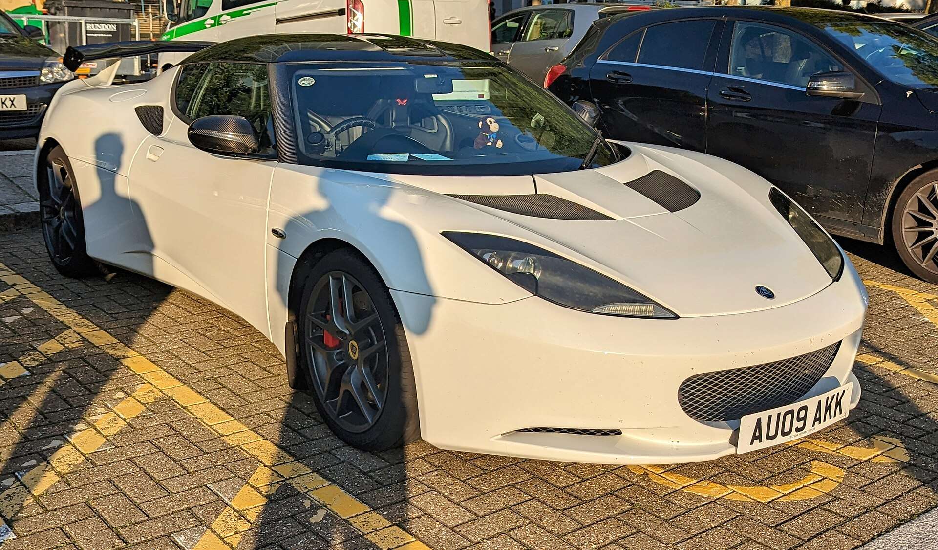 2009 Lotus Evora front three-quarter view