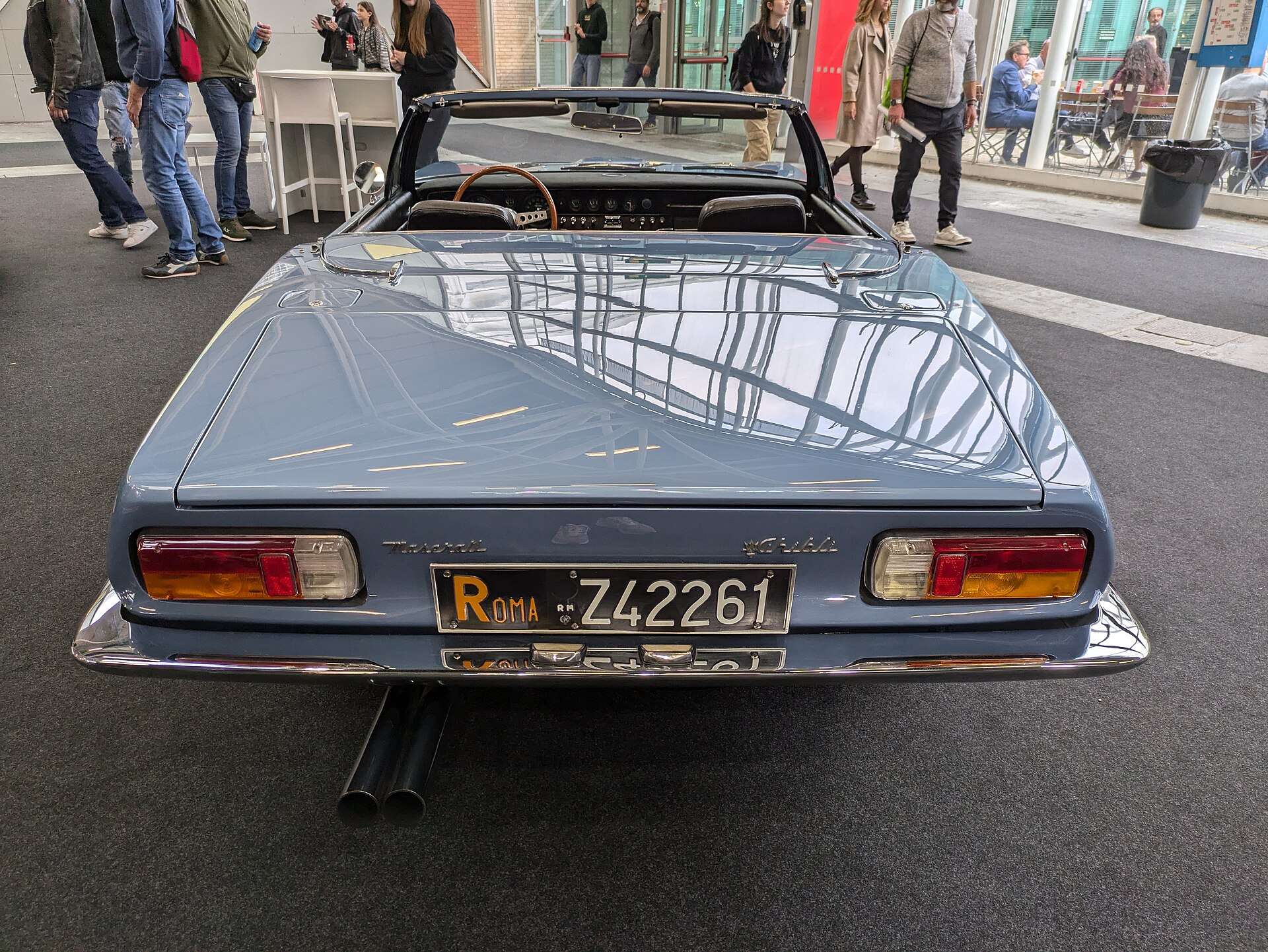 Maserati Ghibli I rear view