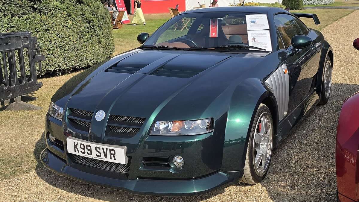 MG XPower SV-R front three-quarter view
