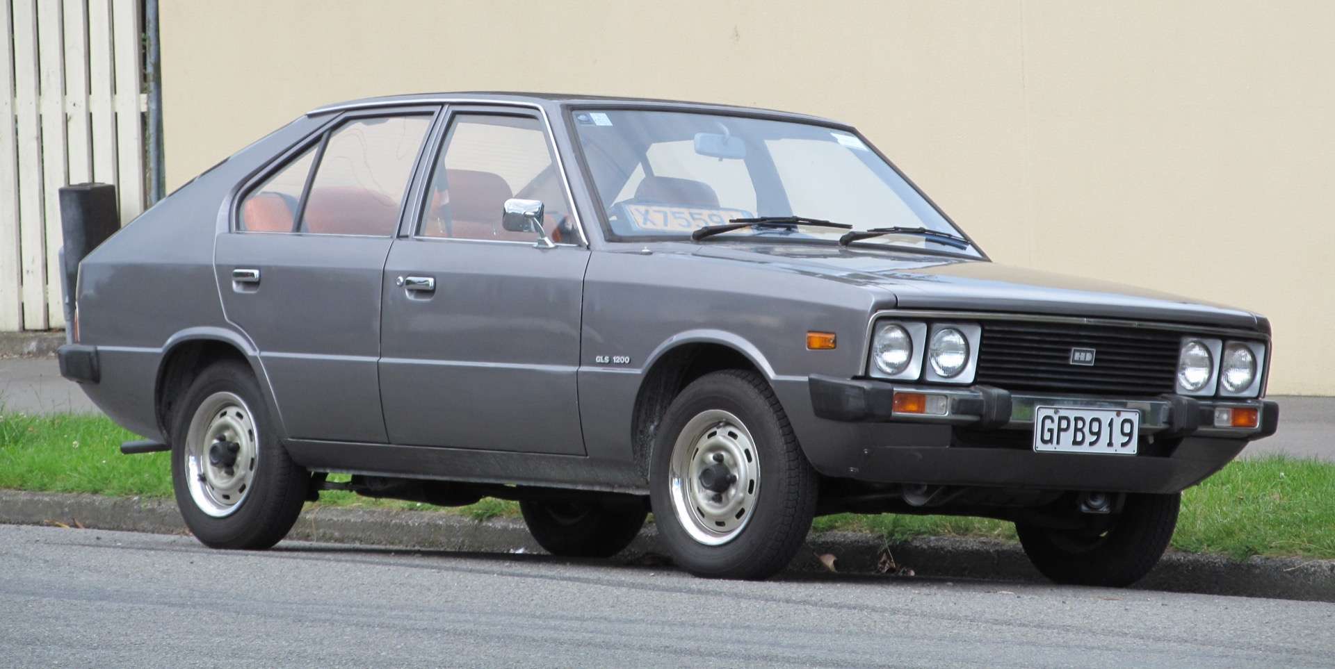 1982 Hyundai Pony GLS