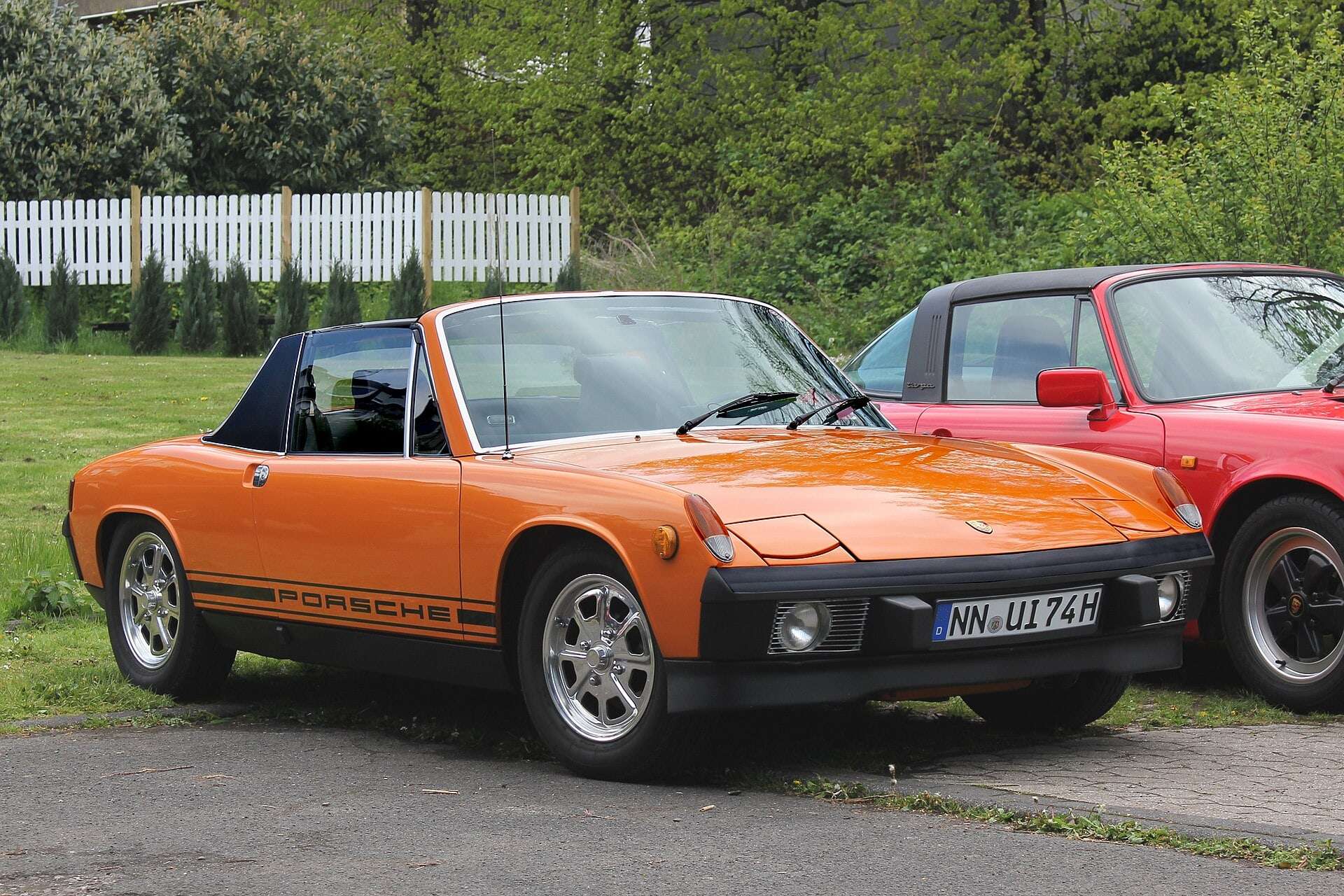 Porsche 914 front three-quarter view