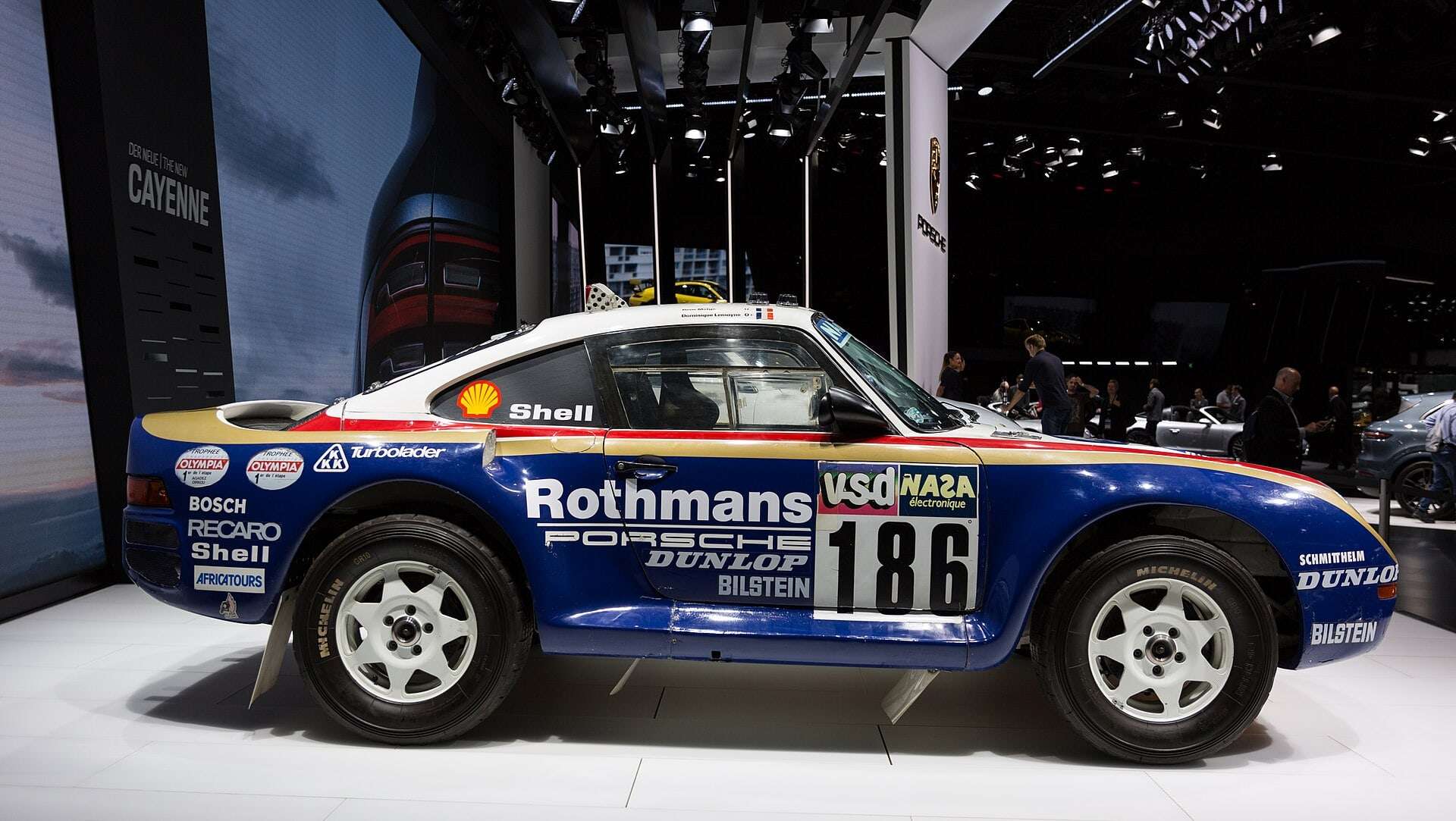 Porsche 959 Dakar rally car