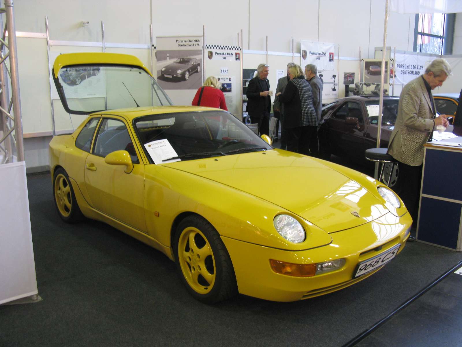 Porsche 968 Club Sport side profile
