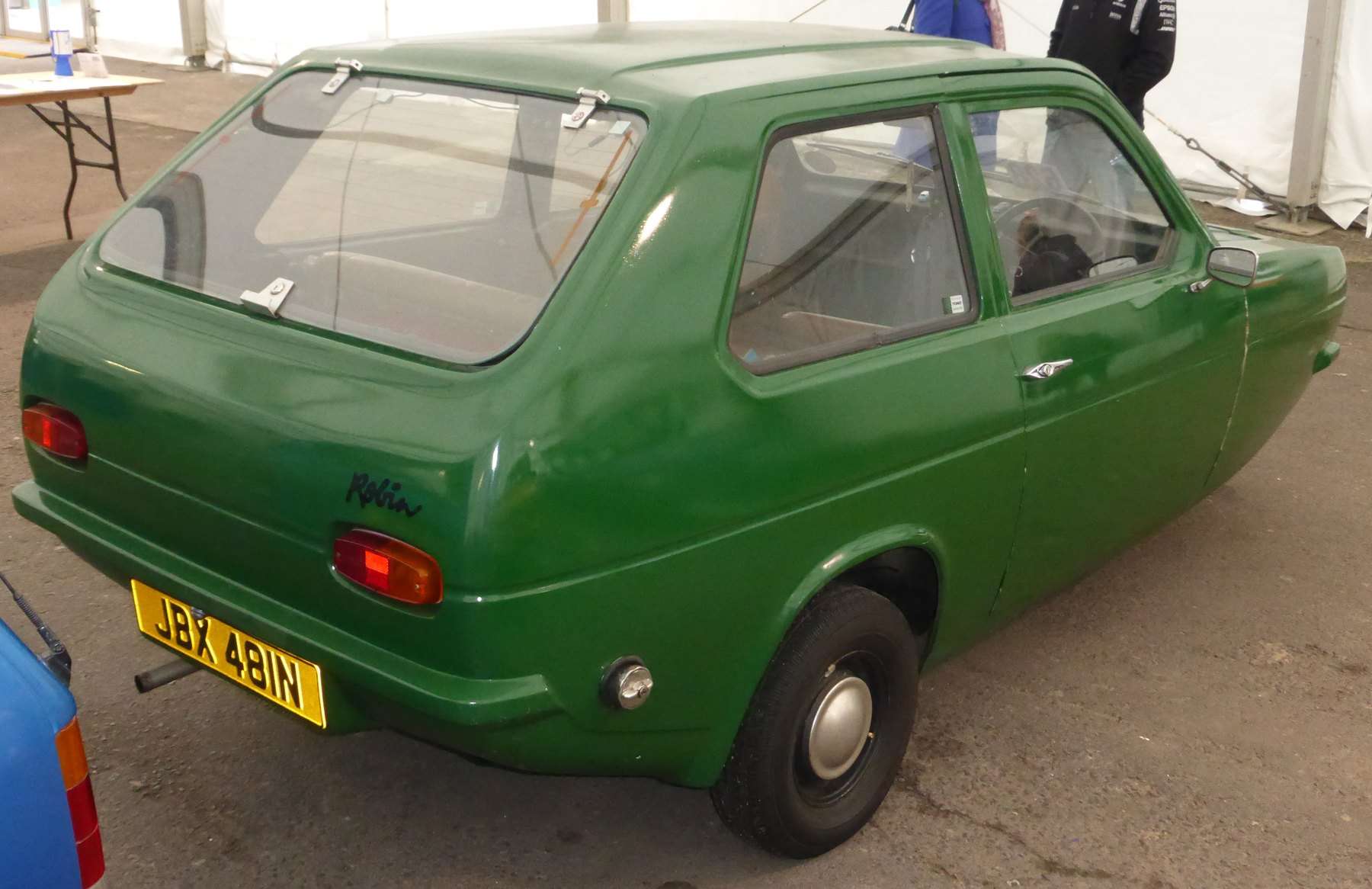 Reliant Robin representing the Rare and Performance Reliant hub