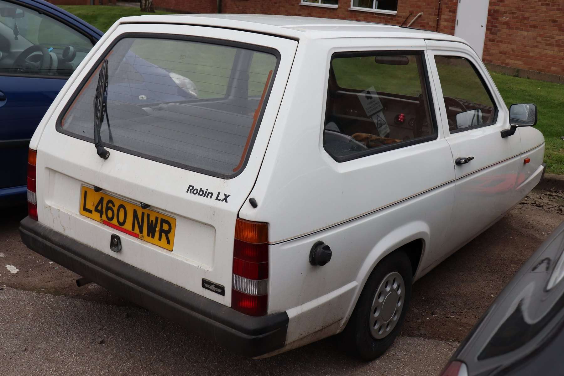 1990s Reliant Robin rear view