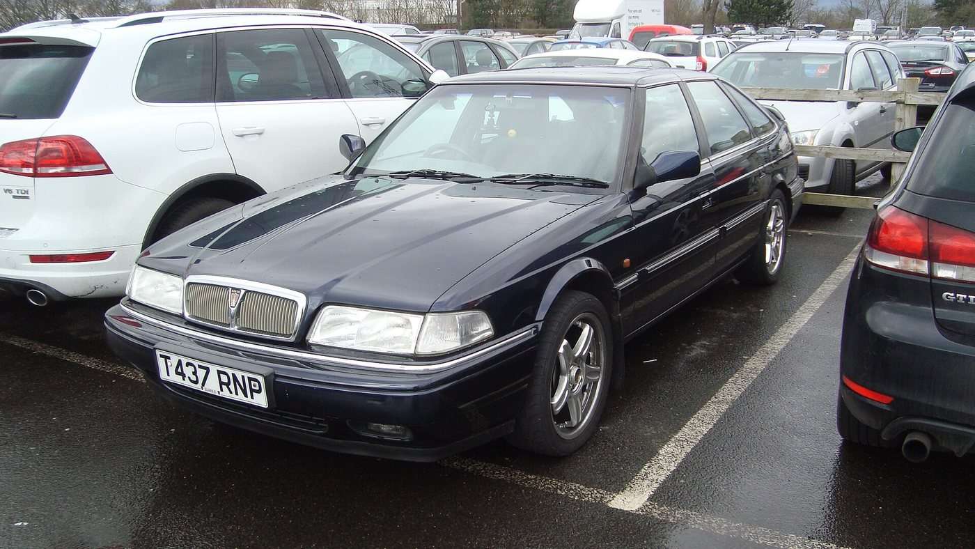 Late Rover 820 Vitesse side view