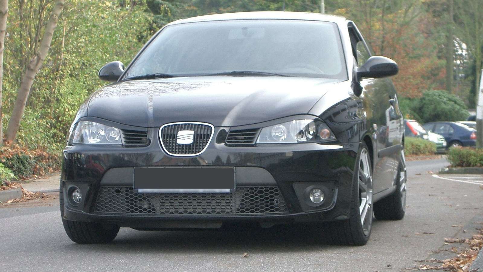 SEAT Ibiza Cupra 6L front three-quarter view