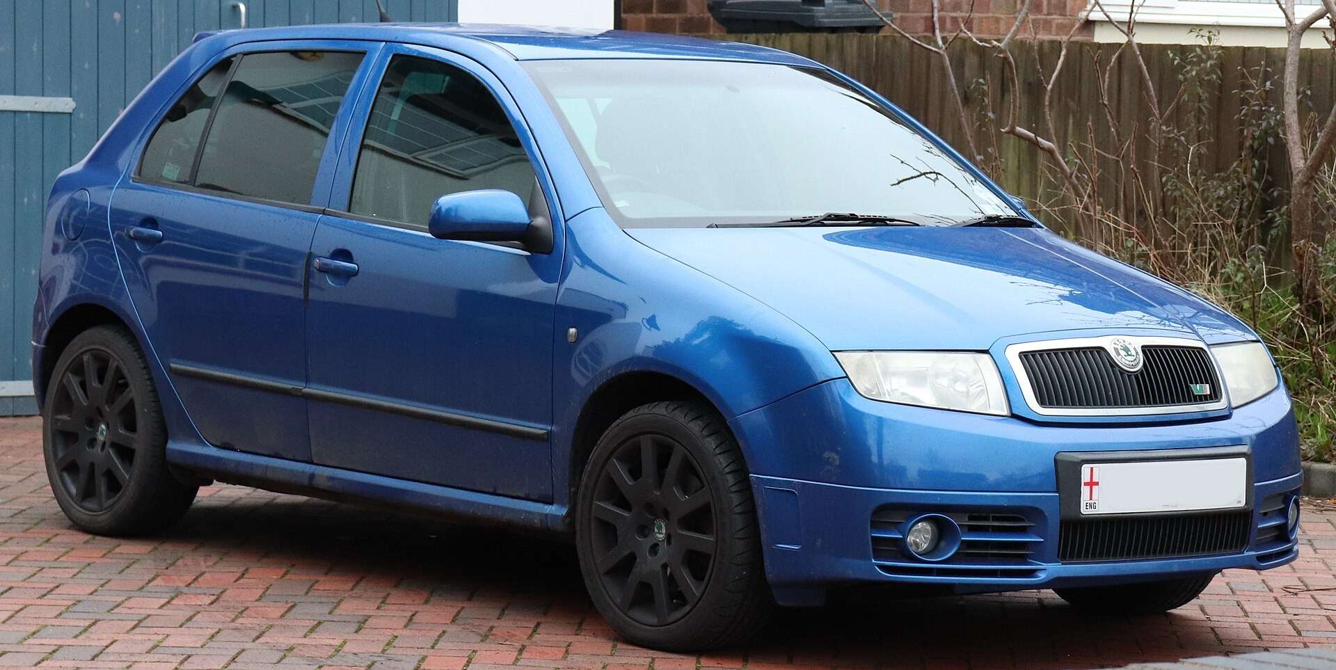 2007 Škoda Fabia vRS SE front three-quarter view